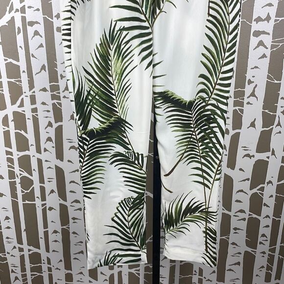 Palm Leaf Print High Waist Cropped Pants 8 - Picture 8 of 10